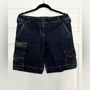 Ann Taylor Women's denim shorts - size Medium